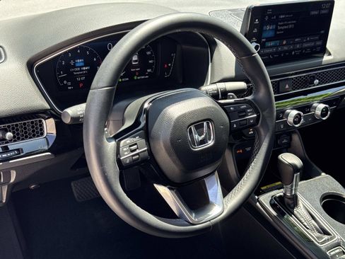 Certified 2024 Honda Civic Touring image 4