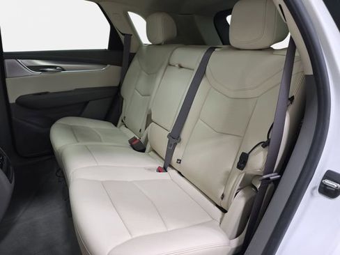 Used 2021 Cadillac XT5 Premium Luxury AWD/4WD image 11