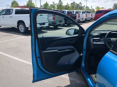 New 2027 Chevrolet Bolt LT FWD image 19