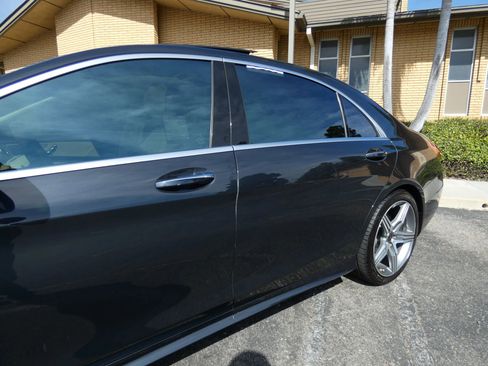 Used 2018 Mercedes-Benz S 560 Sedan image 13