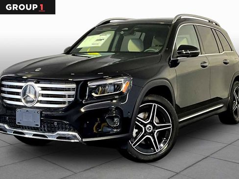 New 2026 Mercedes-Benz GLB 250 4MATIC image 1