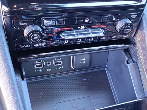 New 2025 Jeep Grand Cherokee Altitude image 15