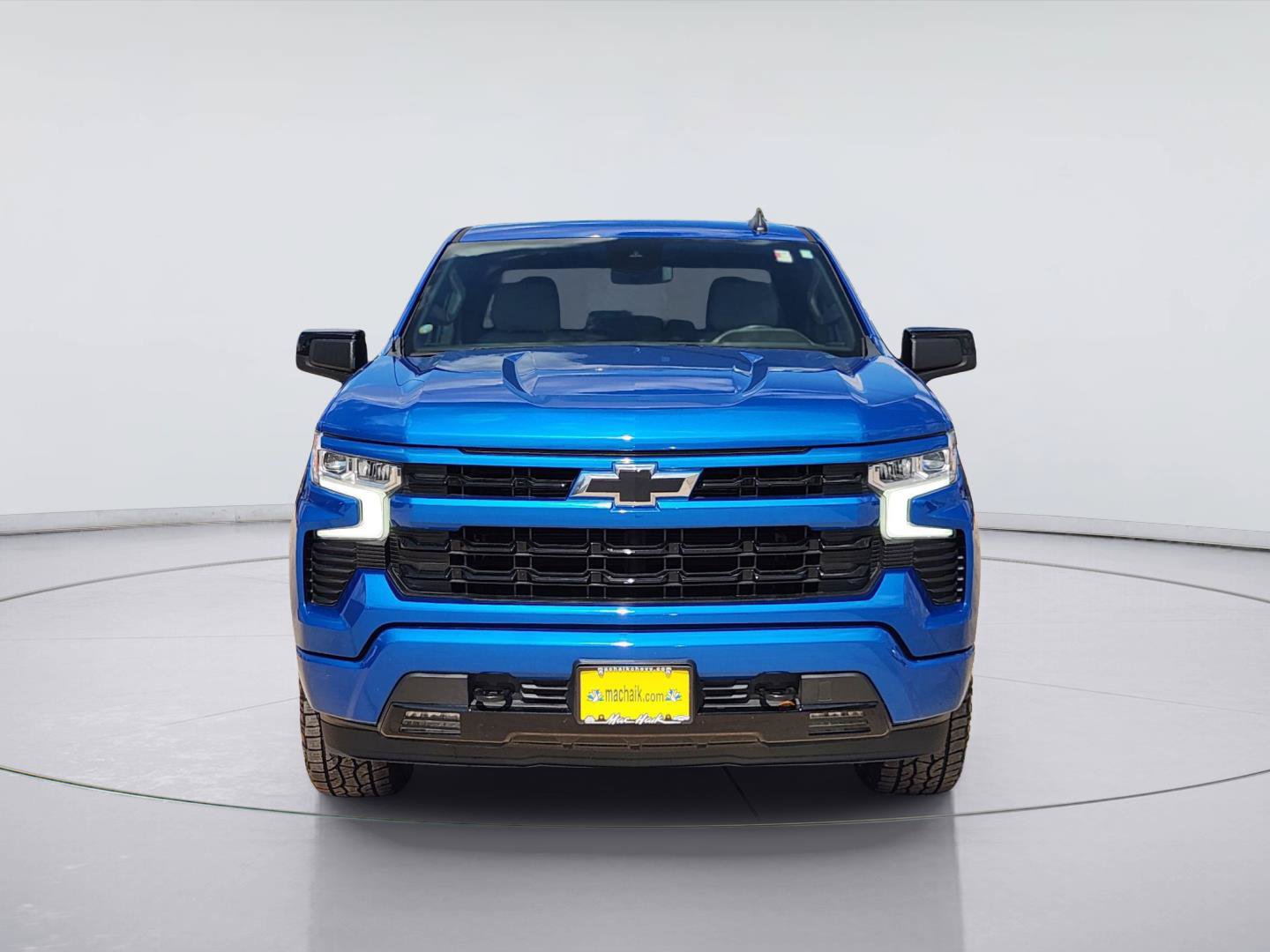 Used 2024 Chevrolet Silverado 1500 RST AWD/4WD image 2