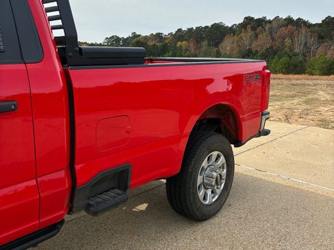 Used 2024 Ford F350 XLT w/ FX4 Off-Road Package image 10