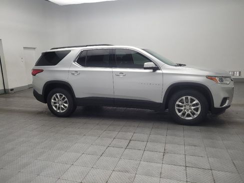 Used 2021 Chevrolet Traverse LT FWD image 11