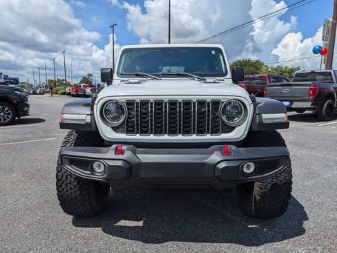 Used 2024 Jeep Wrangler Unlimited Rubicon w/ XTREMEE 35" Tire Package AWD/4WD image 9
