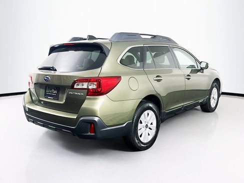 Used 2019 Subaru Outback 2.5i Premium image 9
