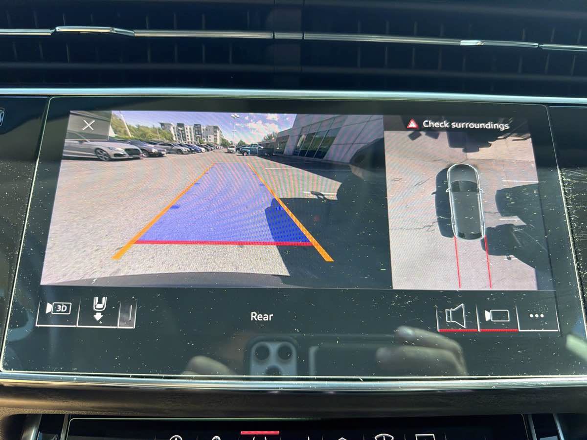 Used 2019 Audi Q8 Prestige w/ Luxury Package AWD/4WD image 24