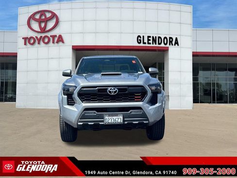 Certified 2024 Toyota Tacoma TRD Sport w/ TRD Sport Upgrade Package AWD/4WD image 3