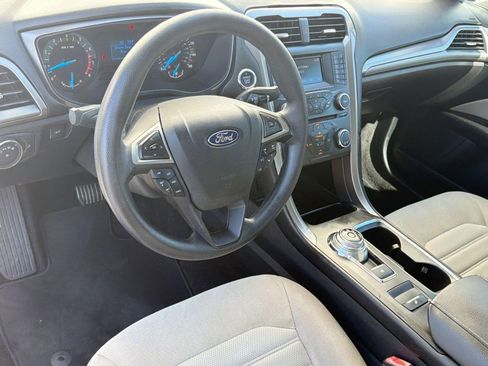 Used 2017 Ford Fusion S FWD image 4