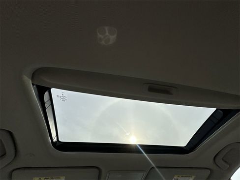 Certified 2024 Honda Accord Touring image 30