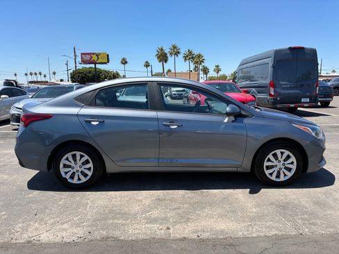 Used 2018 Hyundai Accent SE FWD image 10