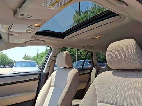 Used 2019 Subaru Outback 2.5i Premium image 20