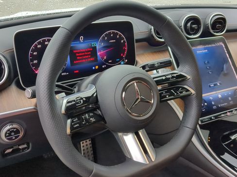 Used 2024 Mercedes-Benz C 300 C 300 image 18