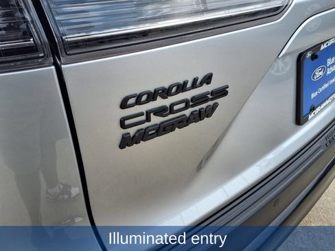 Used 2024 Toyota Corolla Cross AWD Hybrid w/ Convenience Package image 12