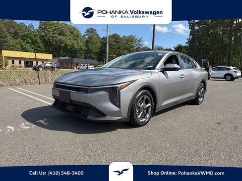 Used 2025 Kia K4 FWD image 1