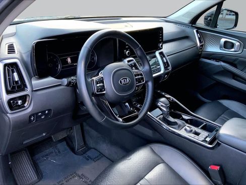 Used 2021 Kia Sorento SX AWD/4WD image 15
