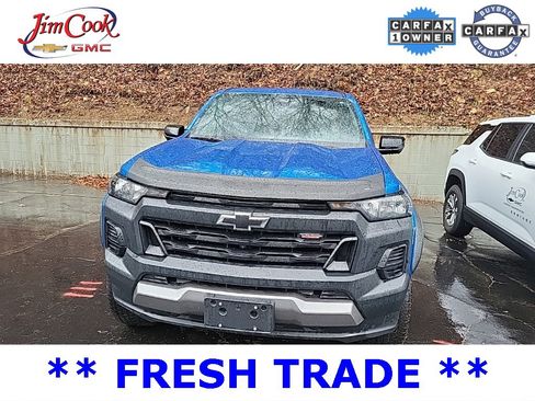 Used 2024 Chevrolet Colorado Trail Boss w/ Technology Package image 2