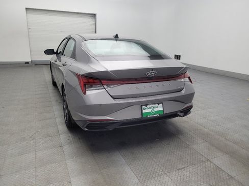 Used 2023 Hyundai Elantra Limited w/ Cargo Package FWD image 5