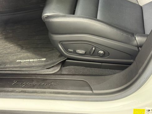 Used 2022 Porsche Taycan 4 Cross Turismo image 15