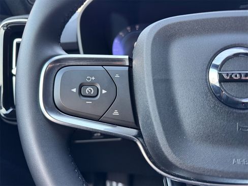 Certified 2025 Volvo XC40 B5 Plus image 14