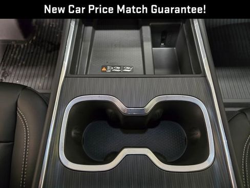 New 2026 GMC Acadia Elevation image 18