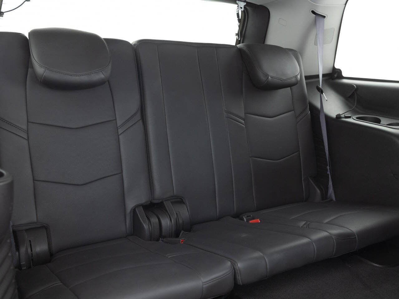 Used 2015 Cadillac Escalade Premium AWD/4WD image 30