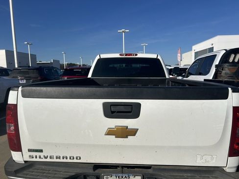 Used 2021 Chevrolet Suburban Z71 w/ Luxury Package image 9