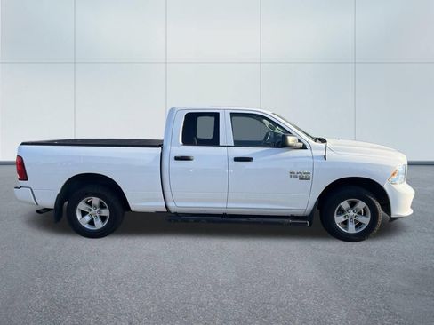 Used 2019 RAM 1500 Express AWD/4WD image 2