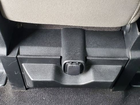 Used 2019 Ford F250 XLT w/ Snow Plow Prep Package image 12