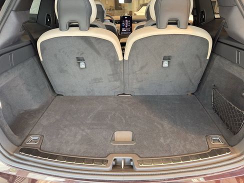 New 2025 Volvo EX90 Ultra image 13