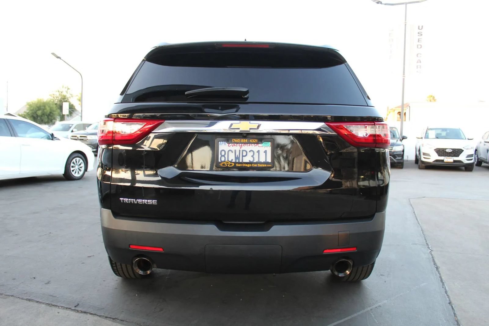 Used 2018 Chevrolet Traverse LS FWD image 4