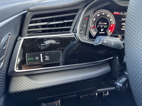 New 2026 Audi SQ7 Prestige AWD/4WD image 30