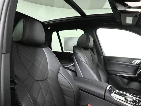 Used 2026 BMW X5 xDrive40i w/ M Sport Package image 35