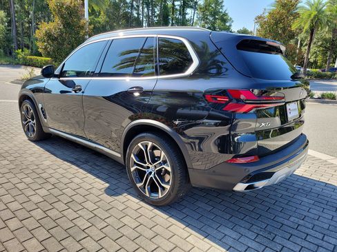 Used 2024 BMW X5 sDrive40i w/ Premium Package RWD image 2