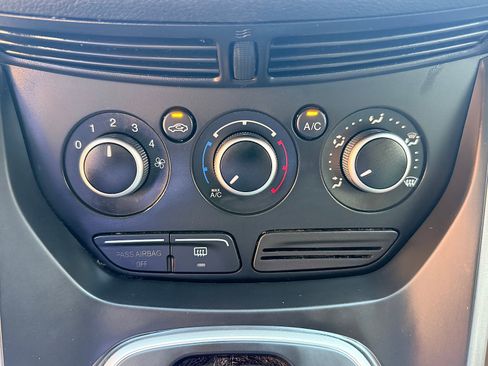 Used 2013 Ford Escape SE image 21