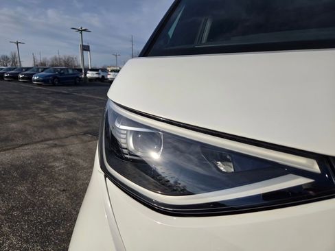 New 2025 Volkswagen ID. Buzz Pro S image 7