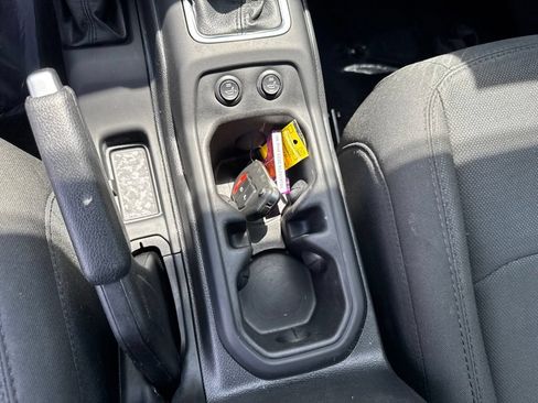 Used 2023 Jeep Wrangler Sport AWD/4WD image 55
