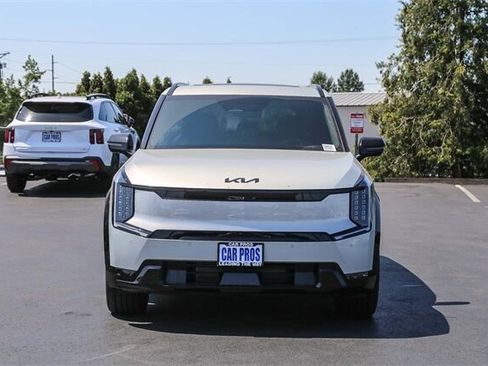 New 2026 Kia EV9 Land w/ Nightfall Edition Package image 2
