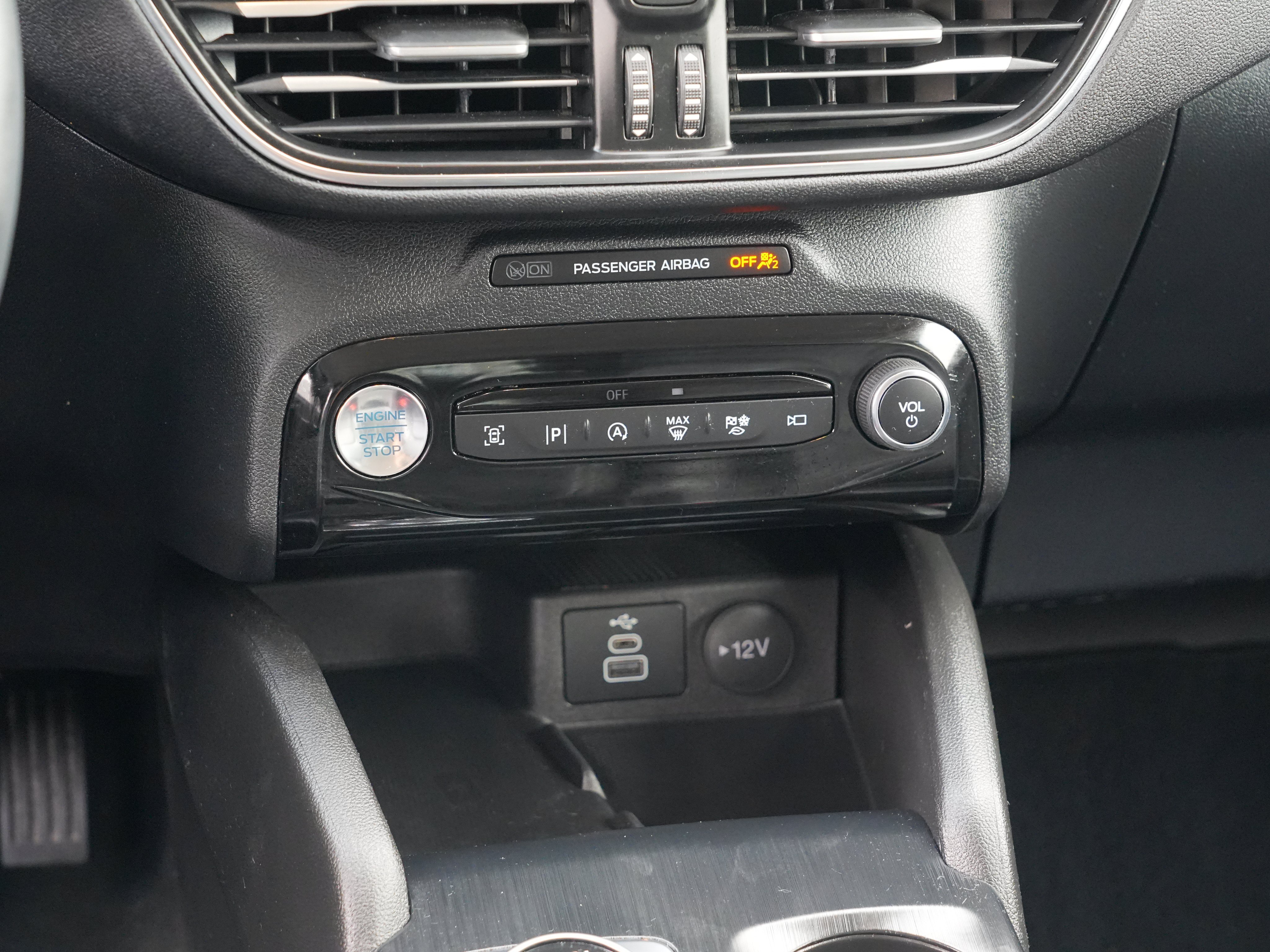 Used 2024 Ford Escape Platinum AWD/4WD image 26