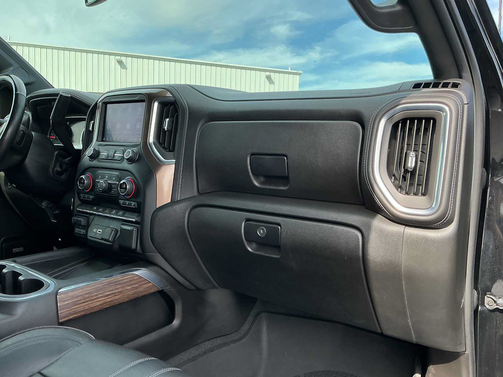 Used 2021 Chevrolet Silverado 2500 High Country AWD/4WD image 23