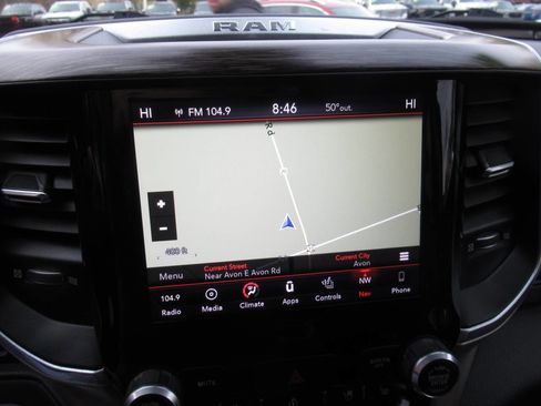 Used 2019 RAM 1500 Laramie image 32