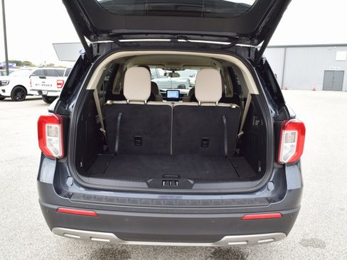 Used 2023 Ford Explorer XLT w/ Equipment Group 202A image 22