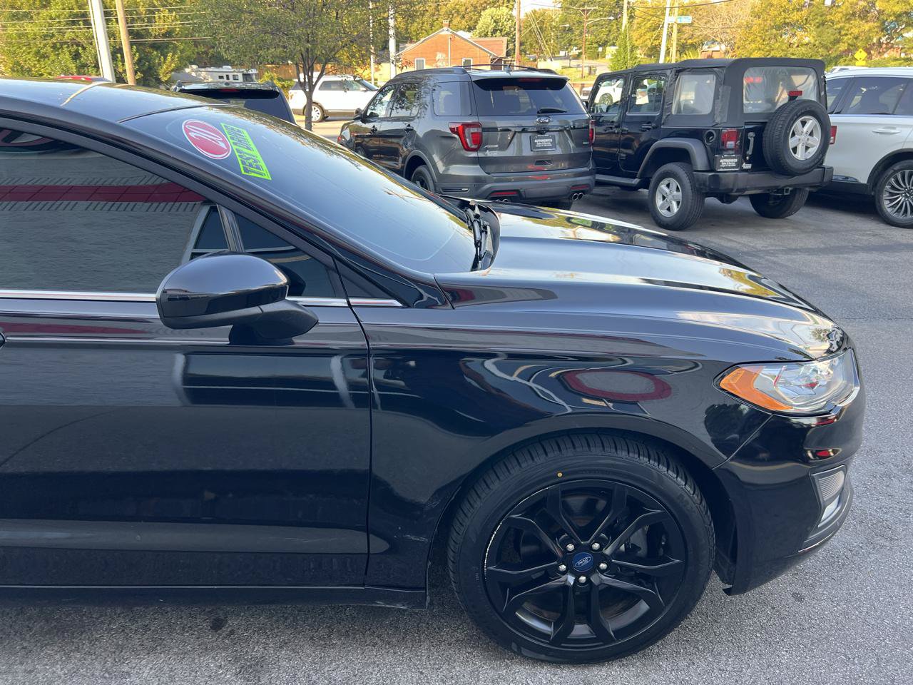 Used 2020 Ford Fusion SE w/ Equipment Group 151A FWD image 8