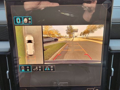 New 2026 GMC Yukon AT4 w/ LPO, Floor Liner Package image 13