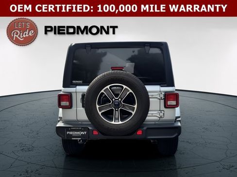 Used 2023 Jeep Wrangler Unlimited Sahara w/ Cold Weather Group AWD/4WD image 6