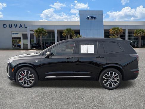 Used 2023 Cadillac XT6 Sport w/ Platinum Package image 7