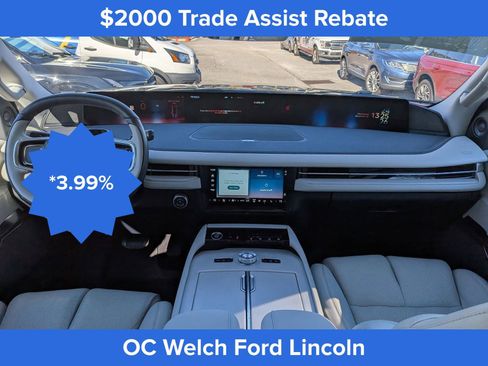 Certified 2025 Lincoln Navigator Reserve AWD/4WD image 18