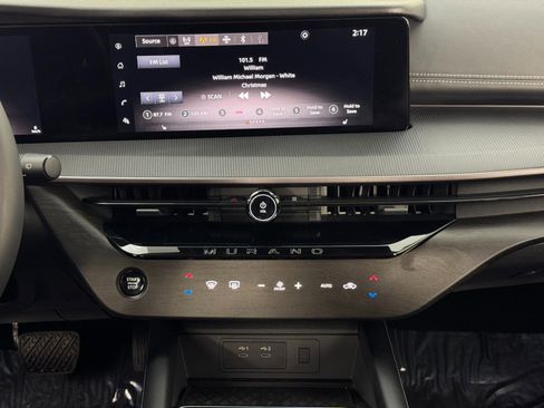 Used 2025 Nissan Murano SV image 22