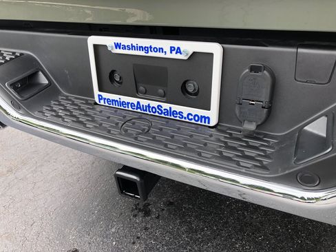 Used 2026 RAM 1500 Laramie AWD/4WD image 18